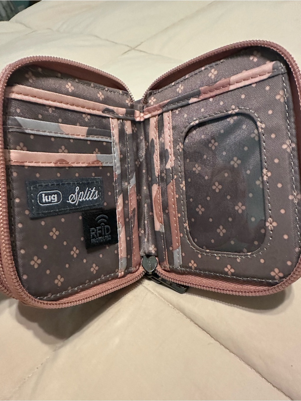 LUG Quilted split accordian wallet pink camo - Picture 3 of 5